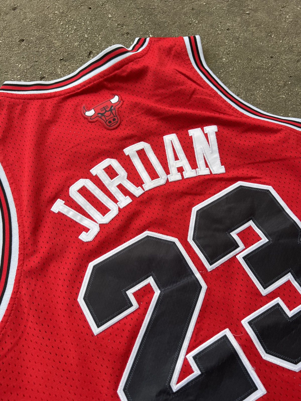 Nike × Vintage VINTAGE NIKE NBA CHICAGO BULLS #23 MICHAEL JORDAN SWINGMAN Size US XL / EU 56 / 4 - 8 Thumbnail