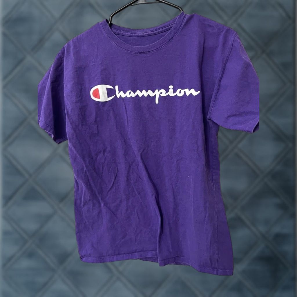 Champion VINTAGE Champion T-Shirt Men M Purple Logo 90s Short Sleeve Crew Neck Size US M / EU 48-50 / 2 - 1 Thumbnail