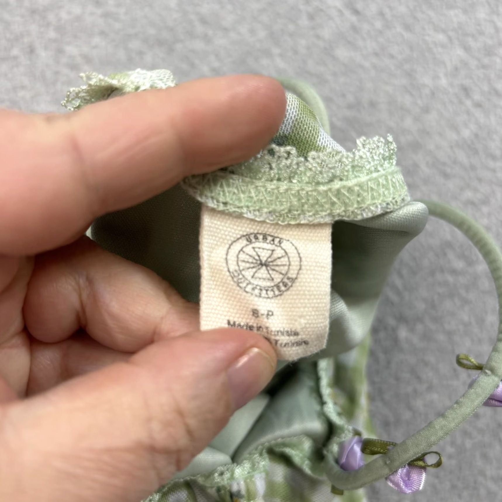Urban Outfitters Urban Outfitters Dress Women Small Green Gingham Floral Handkerchief Hem Ruffle Size S / US 4 / IT 40 - 3 Thumbnail