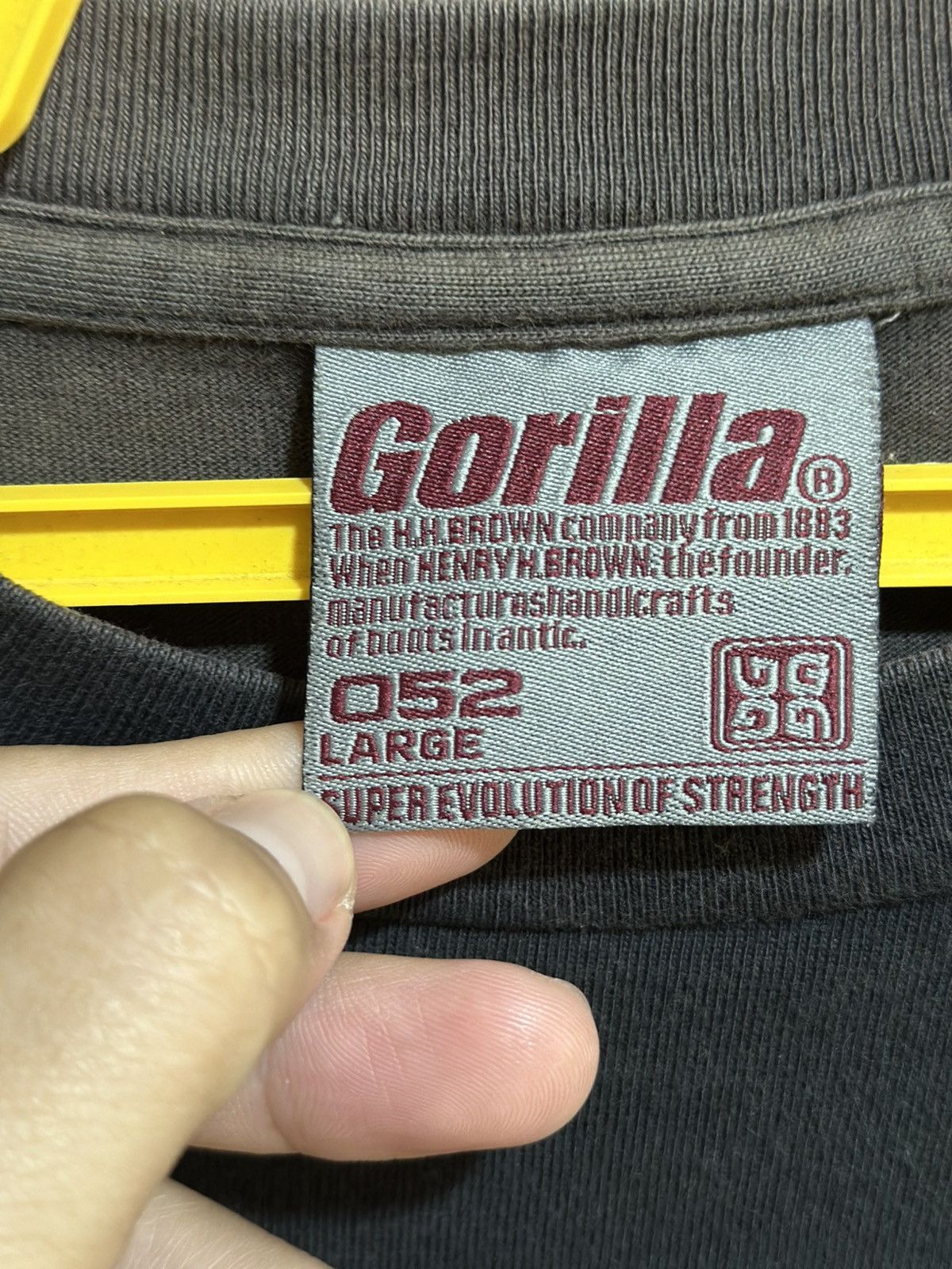 Vintage Vintage Gorilla Sun Faded Tee Size US M / EU 48-50 / 2 - 5 Thumbnail