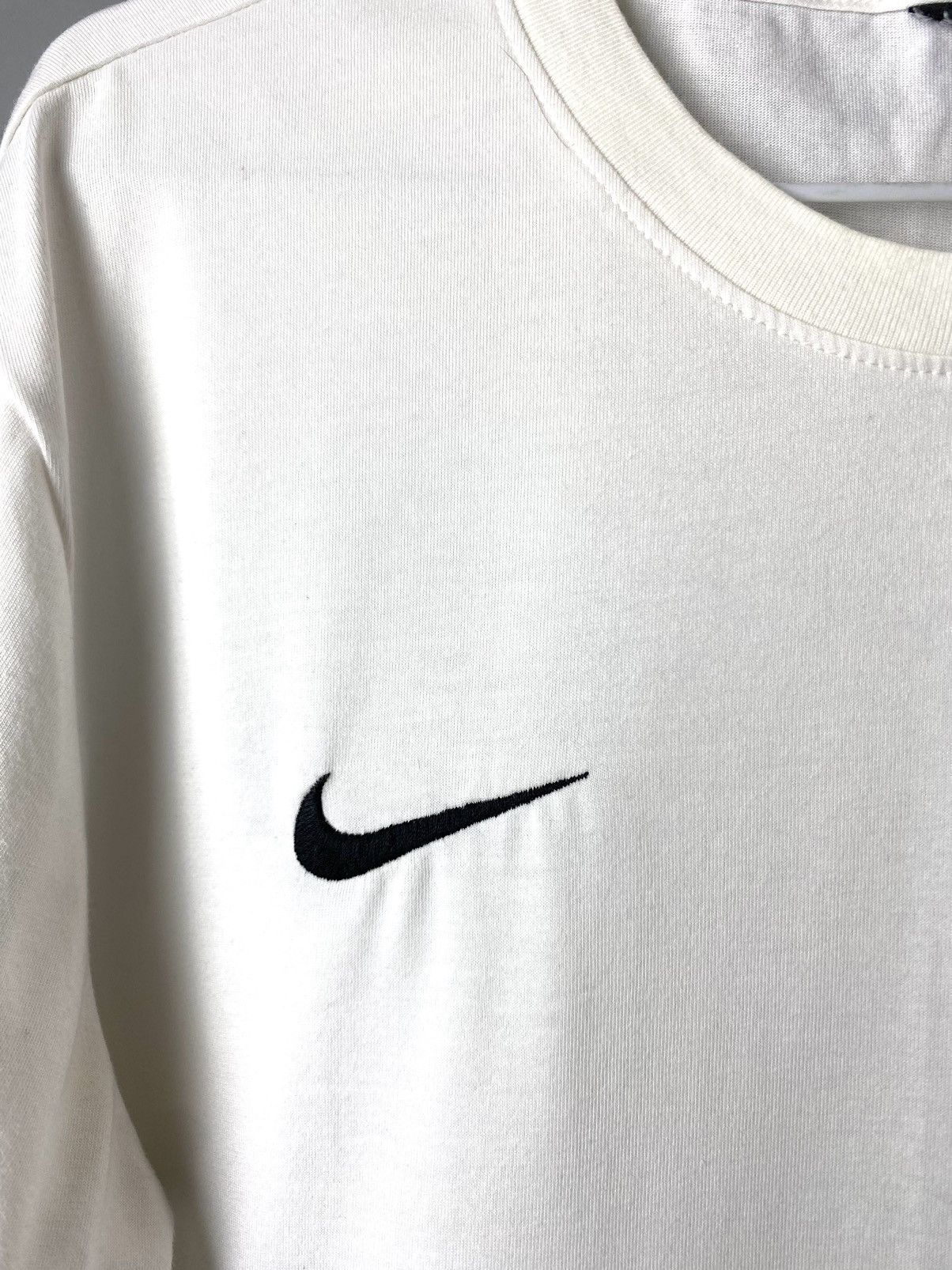 Nike Vintage Nike T Shirt Embroidered Swoosh Size US M / EU 48-50 / 2 - 3 Thumbnail