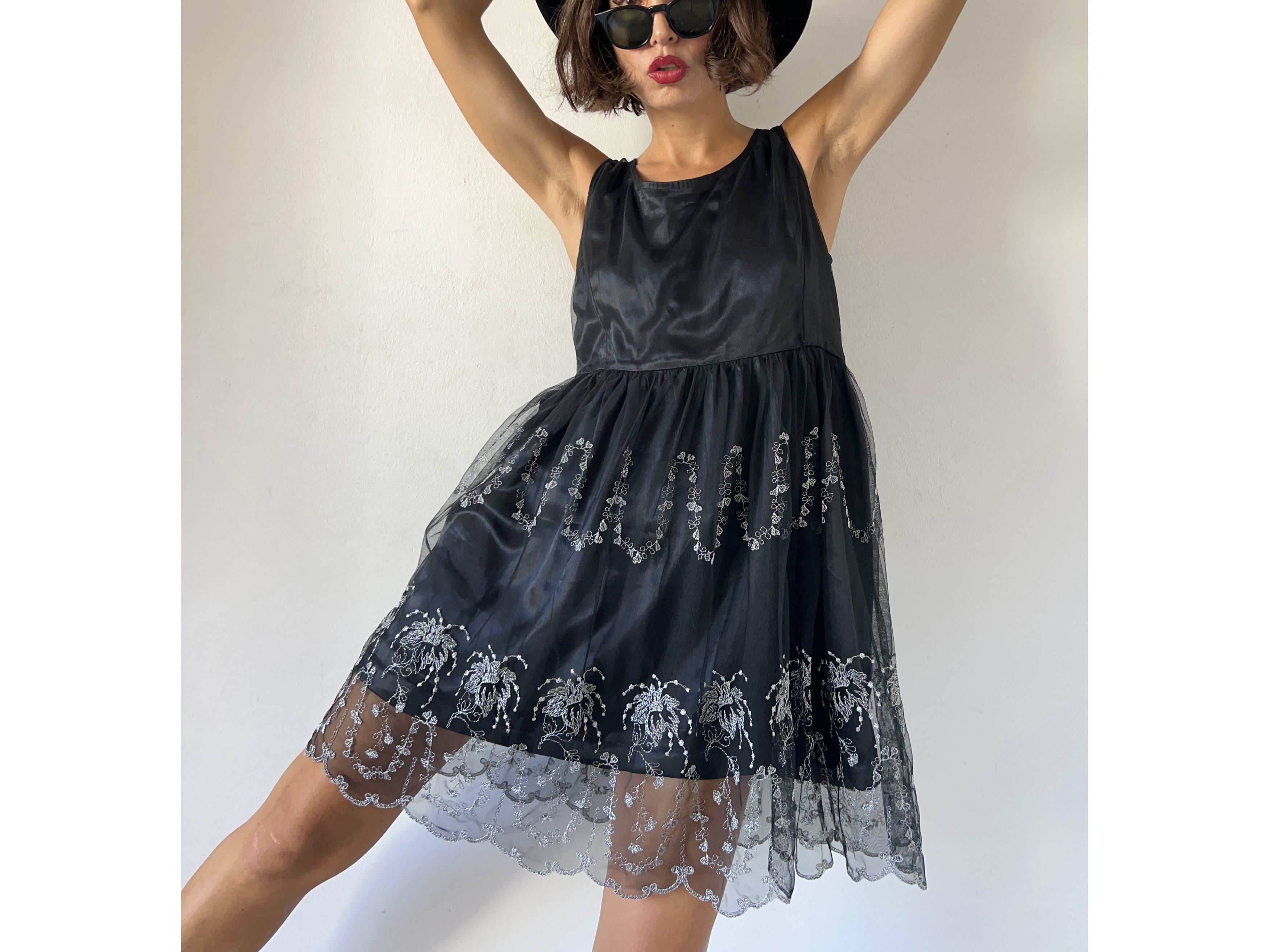 Vintage Vintage Black Tulle Tank Dress Size L / US 10 / IT 46 - 5 Thumbnail