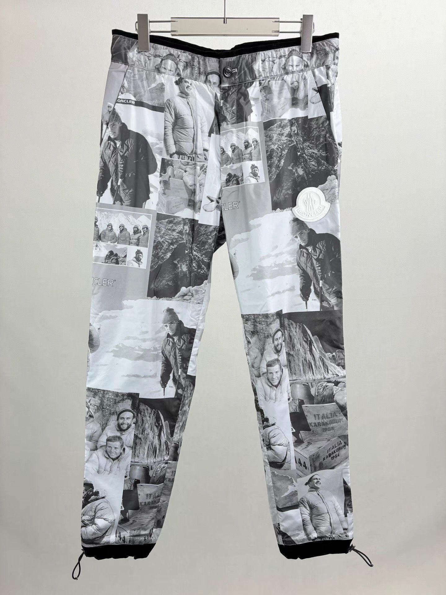 Moncler MONCLER Figure Print Long Pants Size US 32 / EU 48 - 1 Thumbnail
