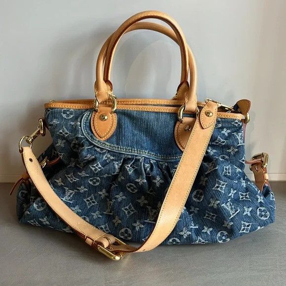 【希少】 LOUIS VUITTON Monogram Neo Cabby Vintage バッグ Louis Vuitton Neo Cabby Aged Gold Hardware Shoulder Bag