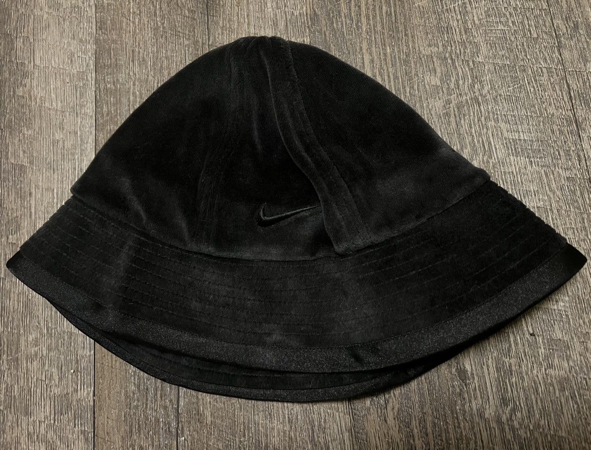 Nike × Vintage Vintage Nike Velour Bucket Hat OSFM Size ONE SIZE - 1 Thumbnail