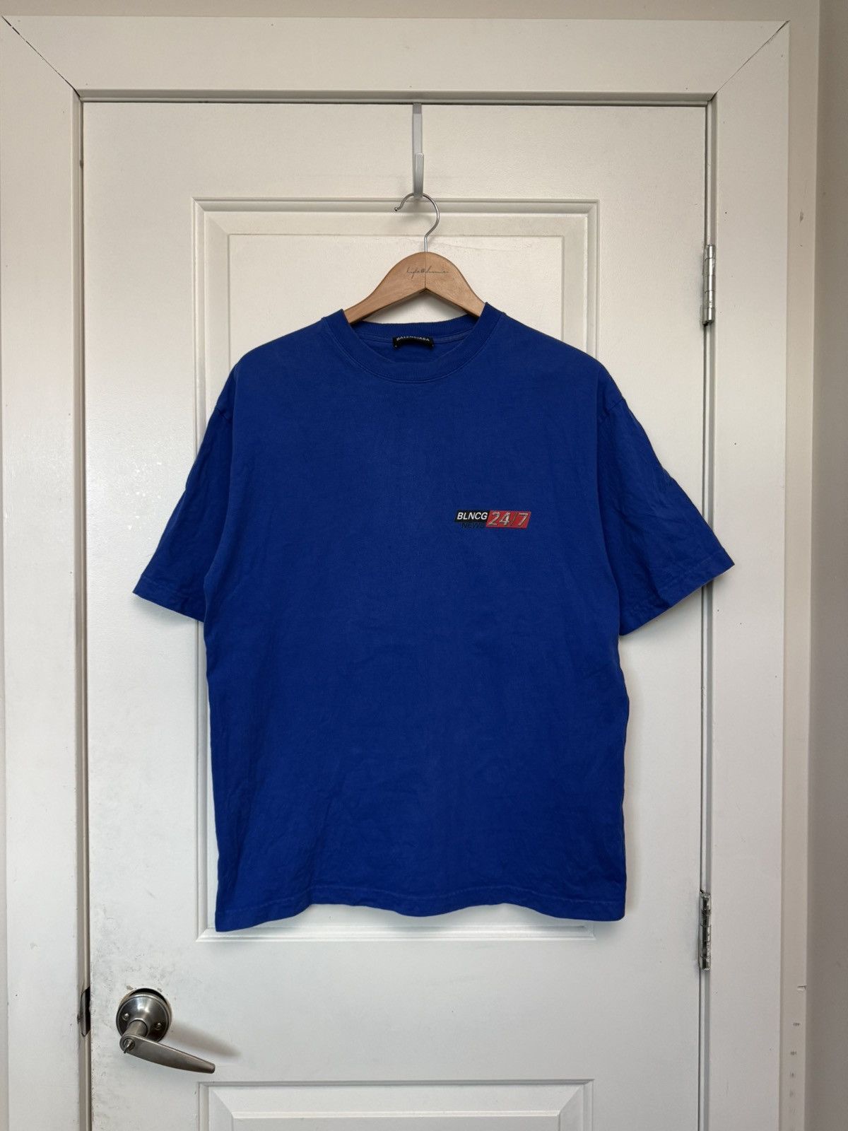 Balenciaga BALENCIAGA BLNCG NEWS 24/7 T-SHIRT Size US S / EU 44-46 / 1 - 1 Thumbnail