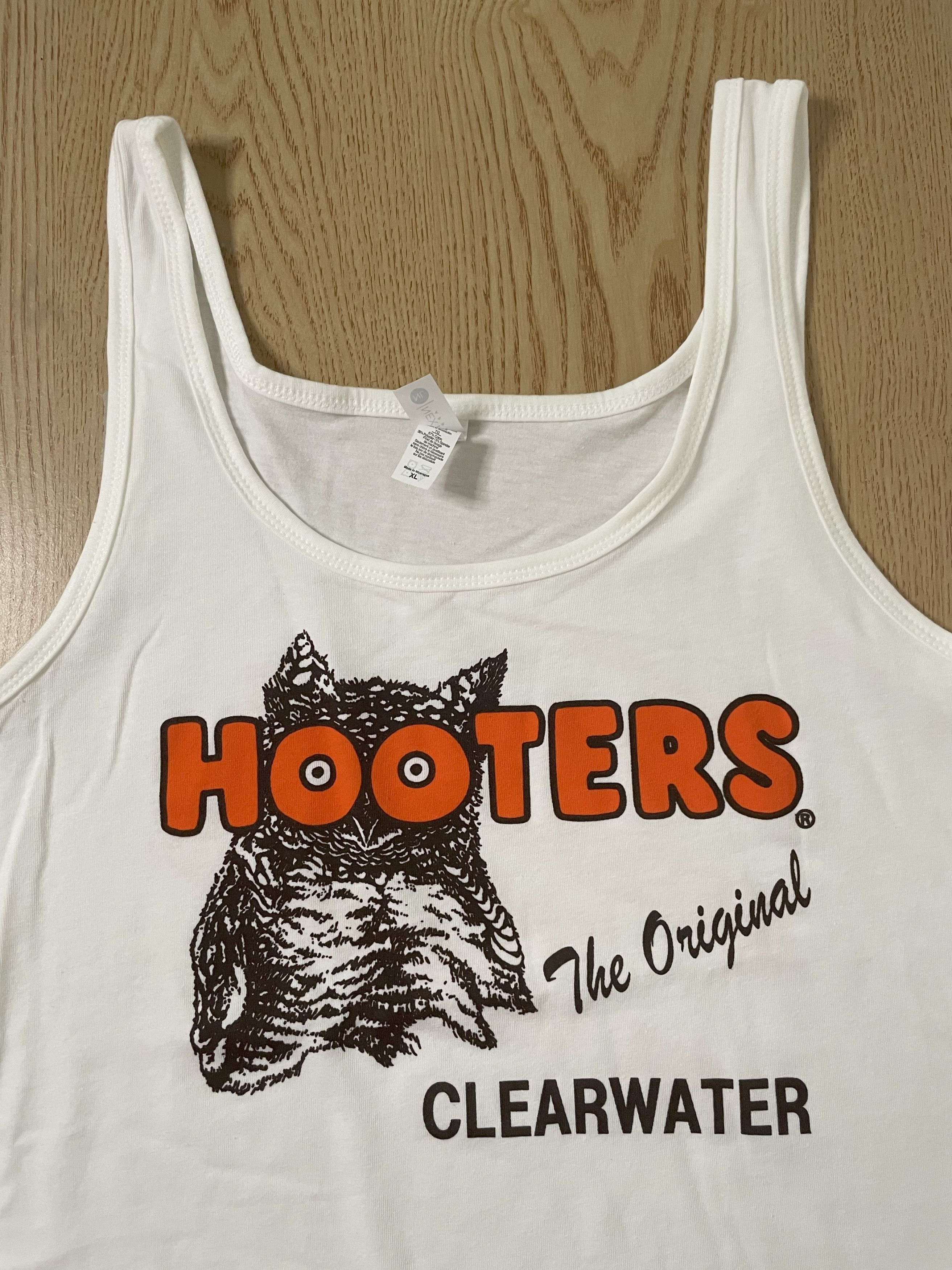 Other New Women's or Men's Hooters Tank size XL Size XL / US 12-14 / IT 48-50 - 4 Thumbnail