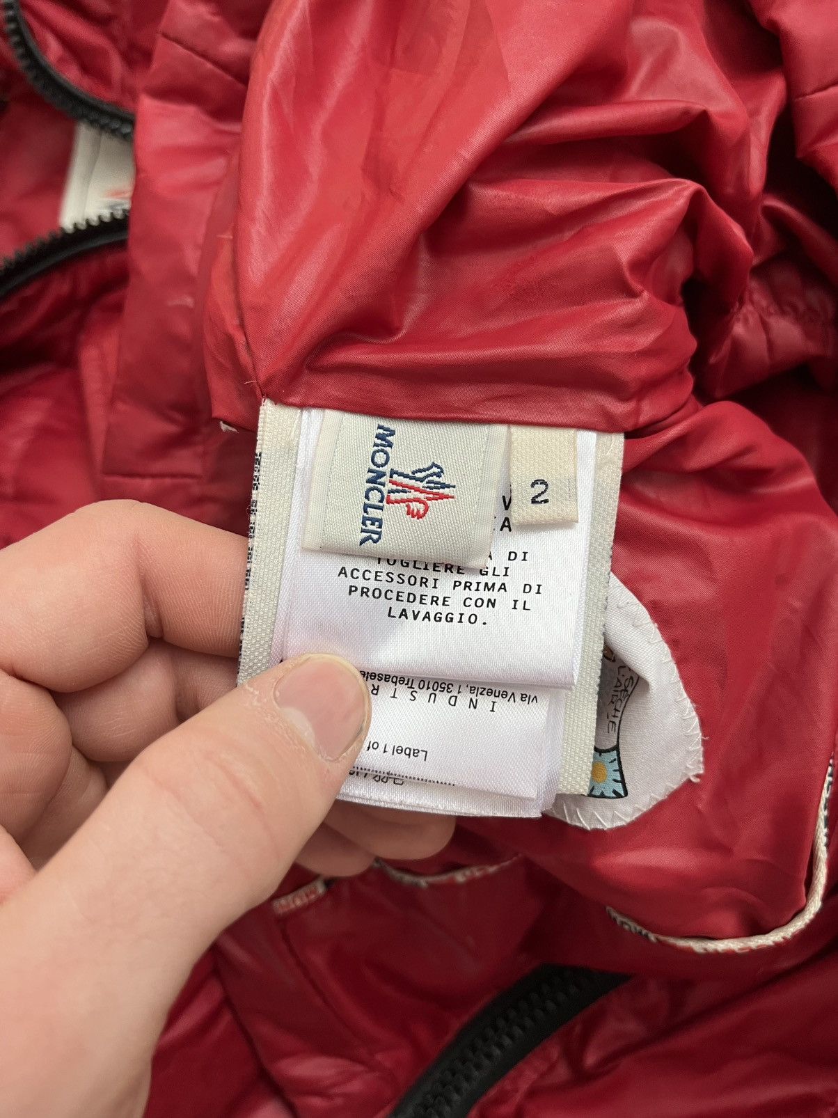 Moncler Moncler Red Down Jacket / Puffer Jacket Size M / US 6-8 / IT 42-44 - 9 Thumbnail