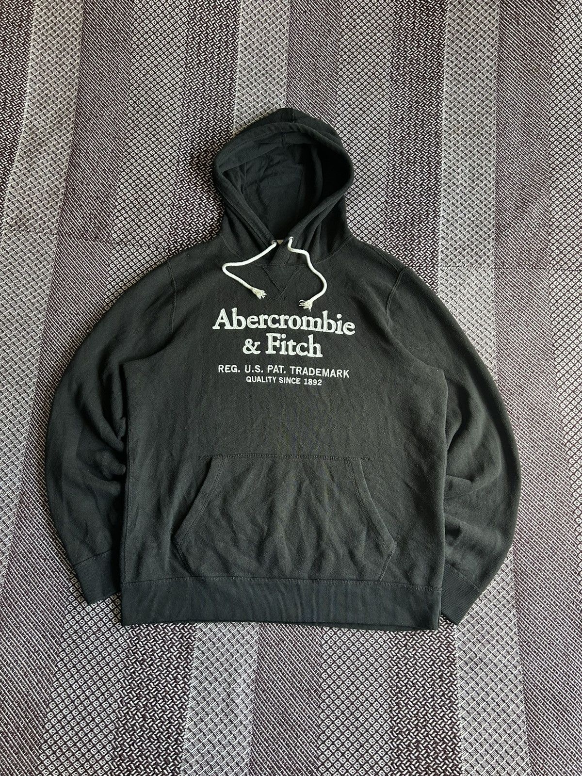 Vintage Vintage Abercrombie Fitch Hoodie Big Logo Boxy Fit Size M Size US M / EU 48-50 / 2 - 1 Thumbnail