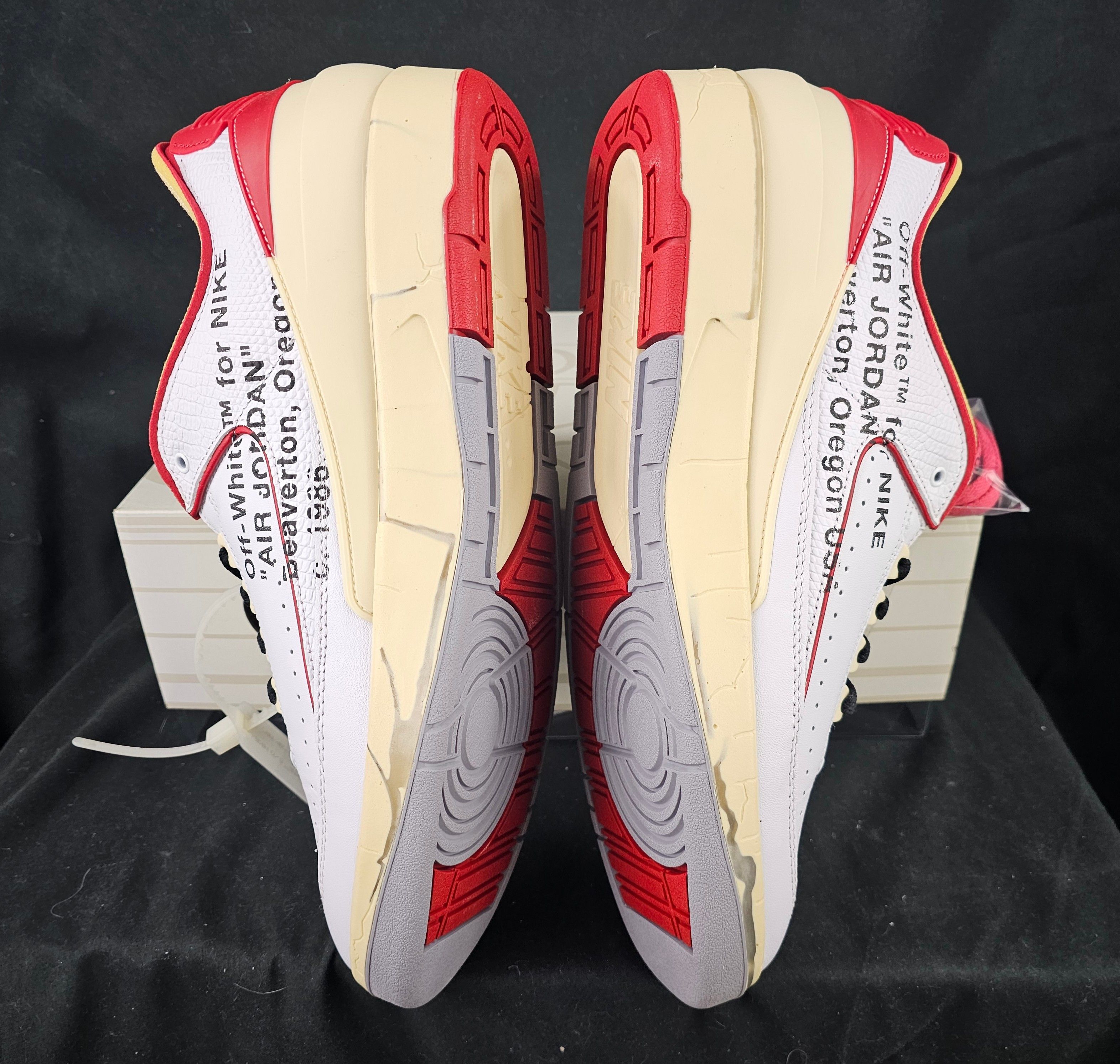 Jordan Brand Nike Air Jordan 2 Retro Low SP Off-White Varsity Red Chicago Size US 13 / EU 46 - 5 Thumbnail