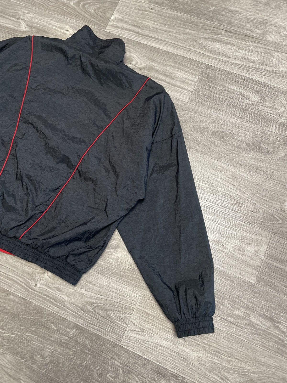 Reebok Vintage Reebok Nylon Track Jacket Oversized Fit 90s Size US M / EU 48-50 / 2 - 14 Thumbnail