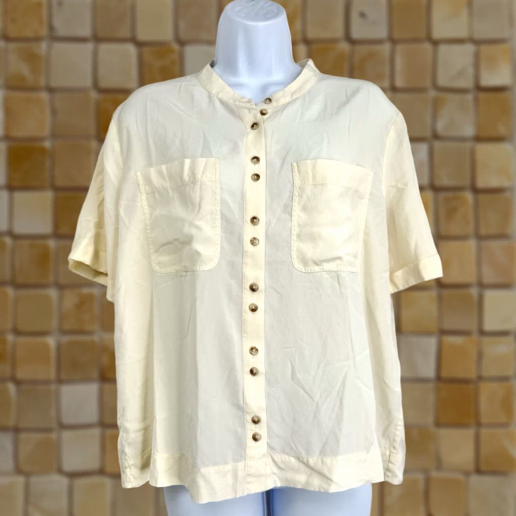 Vintage Sezane Blouse Womens 42 Silk Button Up Pockets Short Sleeve Ivory Sezane Blouse Size M / US 6-8 / IT 42-44 - 1 Thumbnail