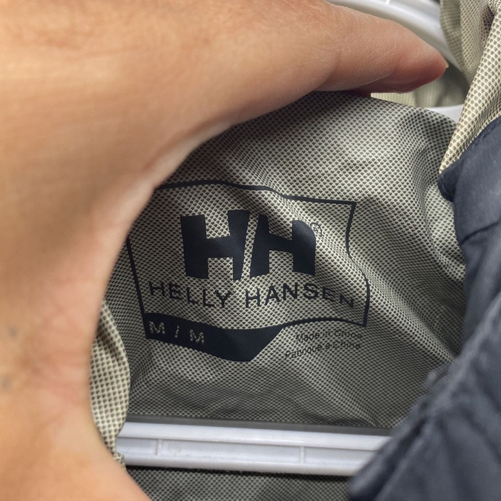 Helly Hansen Helly Hansen packable windbreaker black size m gorpcore Size US M / EU 48-50 / 2 - 14 Thumbnail