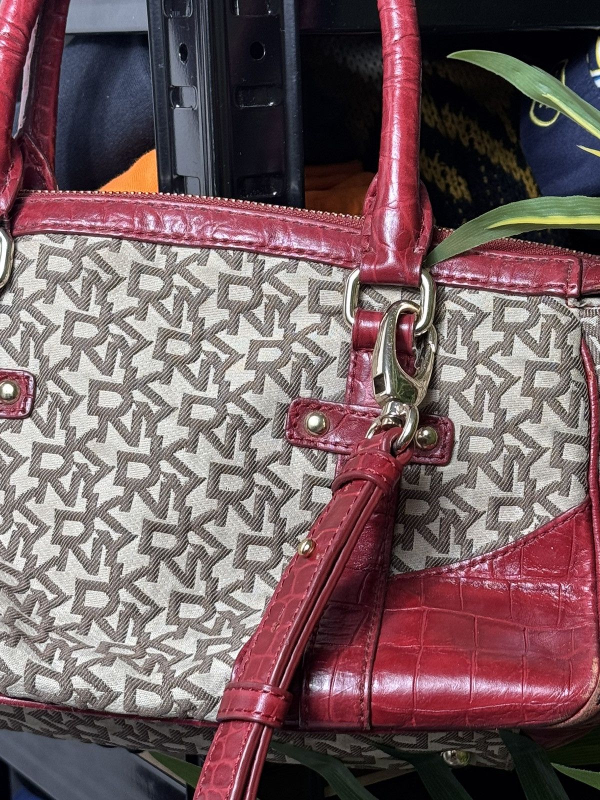 DKNY VINTAGE DKNY MONOGRAM 2000s BAG Size ONE SIZE - 3 Thumbnail