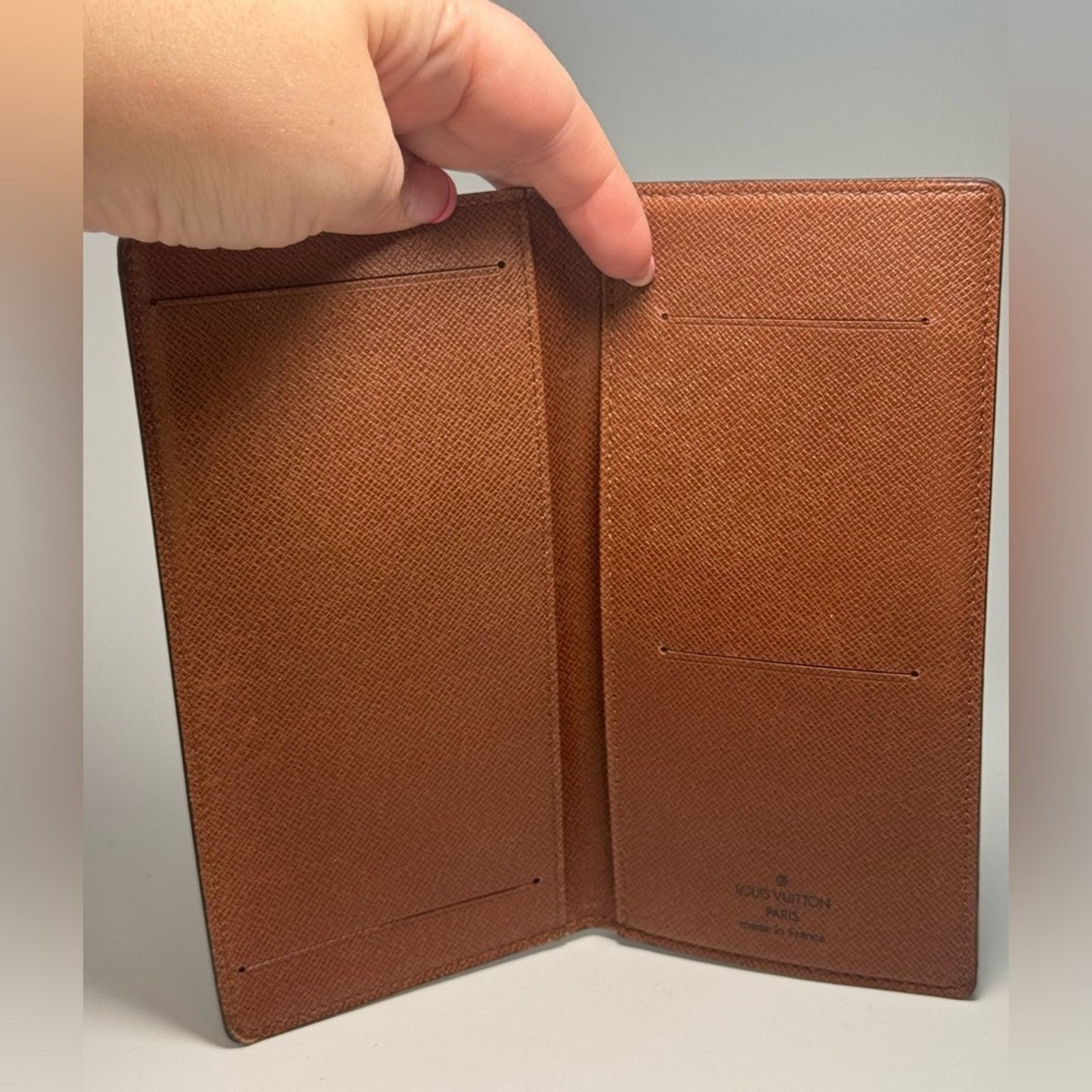 Louis Vuitton Louis Vuitton Monogram Checkbook Cover Wallet Size ONE SIZE - 3 Thumbnail