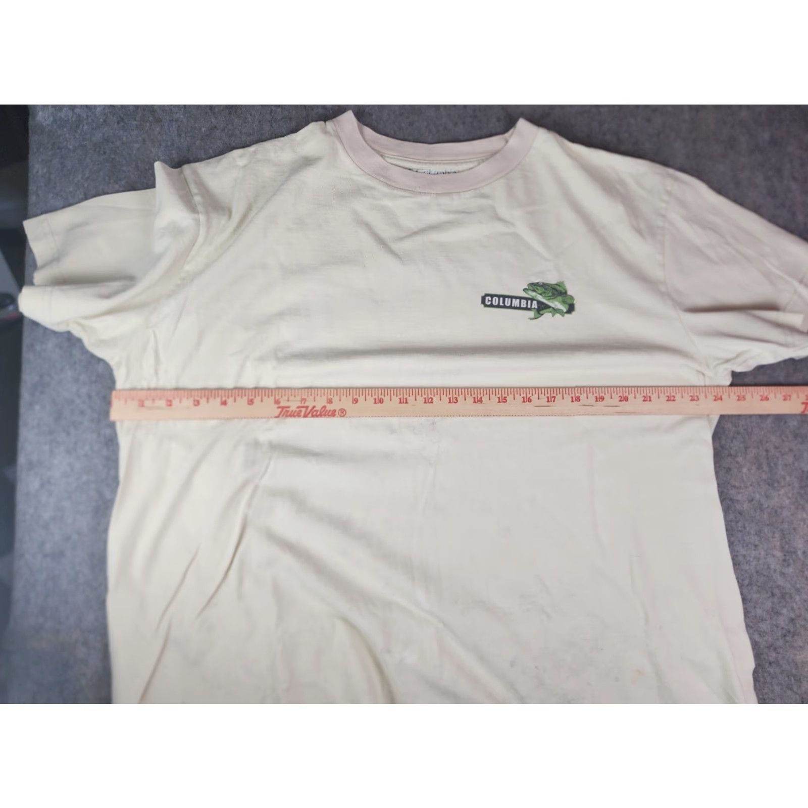 Vintage Columbia Mens T Shirt Large Short Sleeve Lost Cause Fishing Distressed Ivory Cap Sleeve Crew Neck Regular Fit Cotton Size US L / EU 52-54 / 3 - 8 Thumbnail