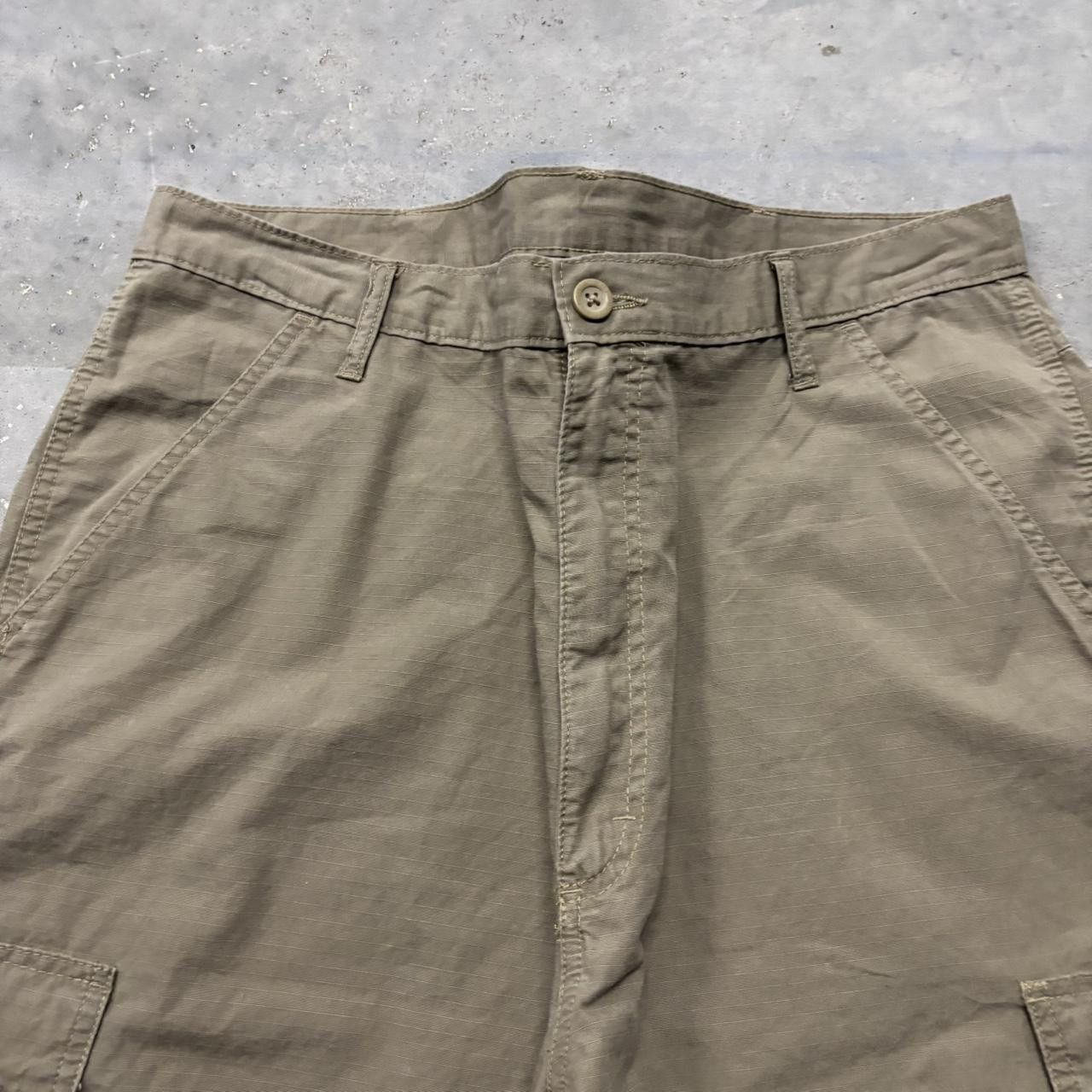 Japanese Brand × Vintage Crazy Vintage Y2K/2000s Baggy Khaki Earth Tone Skater Style Cargo Shorts! Size US 36 / EU 52 - 2 Thumbnail