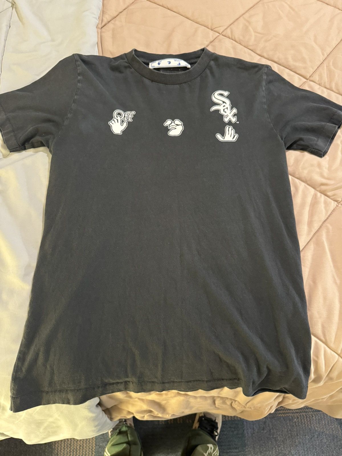 image of Off-White X Mlb Chicago White Sox T-Shirt in Black, Men's (Size Small)