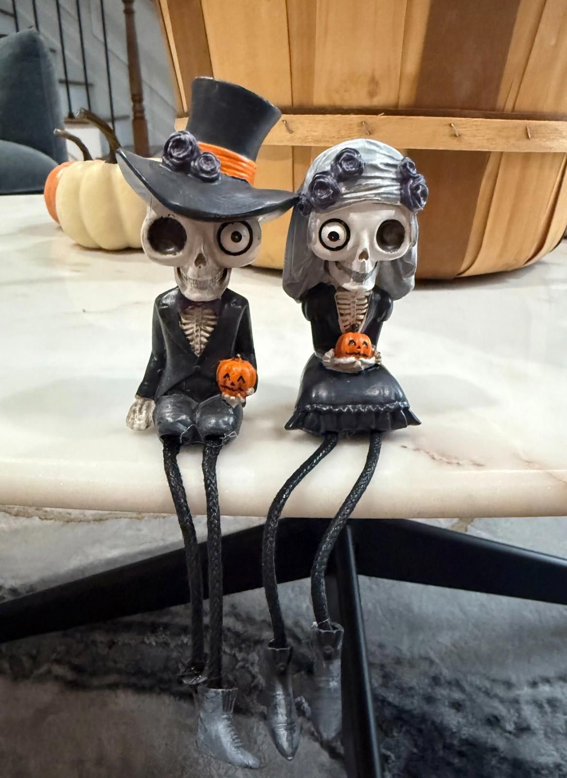 Other Cracker Barrel 2025 Ghost Groom & Bride shelf sitter set Size ONE SIZE - 2 Thumbnail