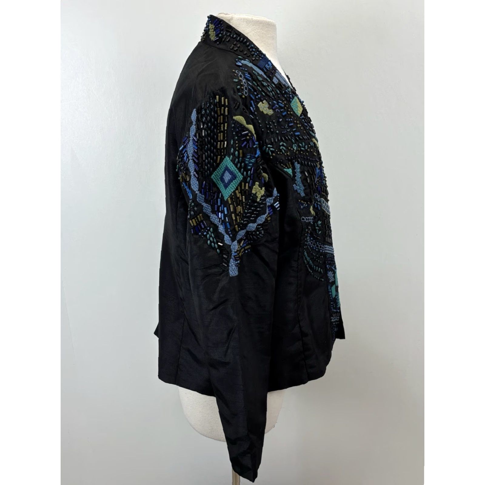 Vintage Chico's Blazer Women’s L Black Open Front Beaded Aztec Bohemian Southwestern Art To Wear Shirt/Blazer Women’s L Black Beaded Aztec Open Front Size L / US 10 / IT 46 - 4 Thumbnail