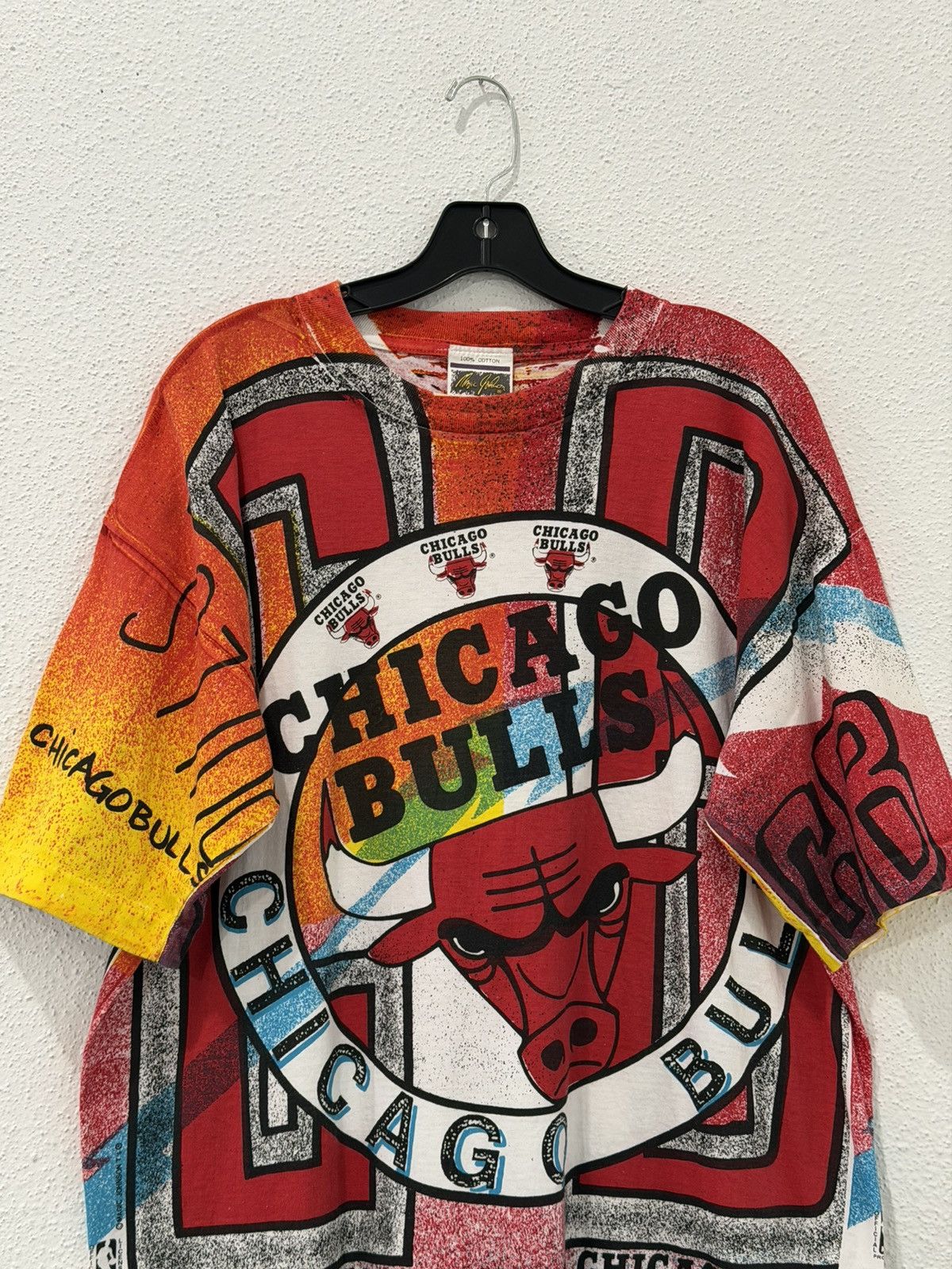 NBA Vintage 90s NBA Chicago Bulls Magic Johnson T’s AOP Sz Large Size US L / EU 52-54 / 3 - 2 Thumbnail