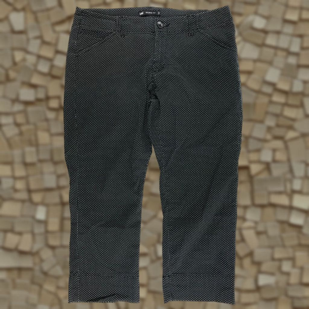 Lee Lee Pants Women's 12 Black Polka Dot Mid Rise Straight Leg Capri Pants Size 34" / US 12 / IT 48 - 1 Thumbnail