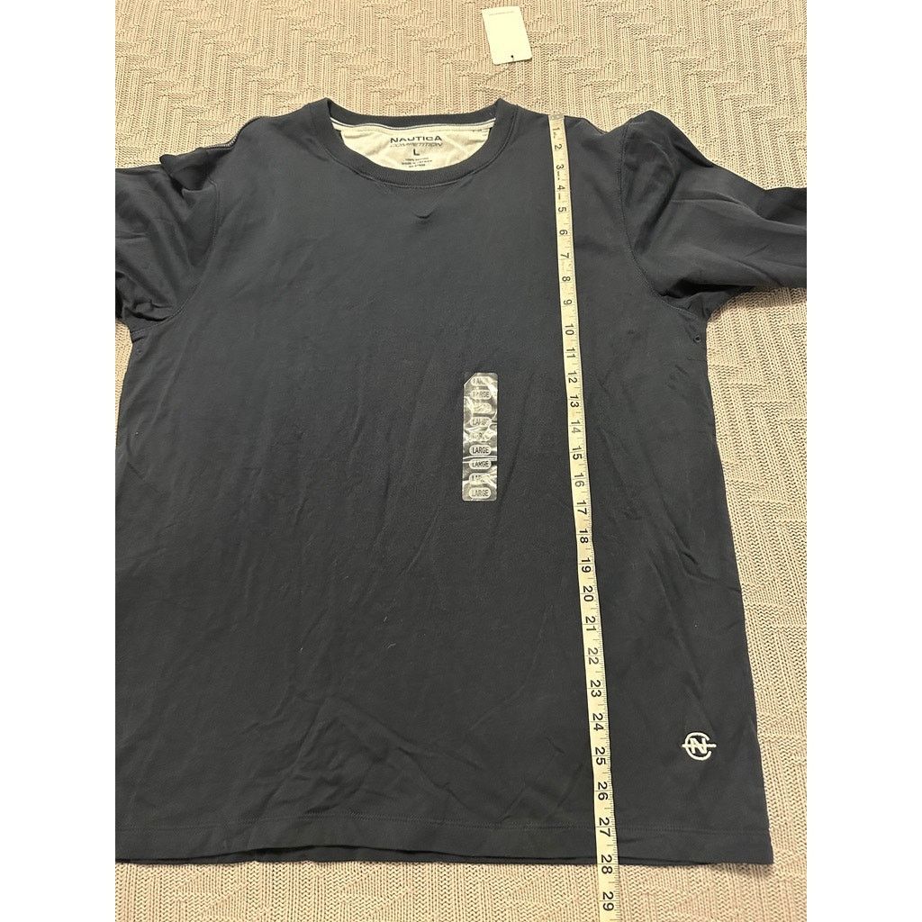 Nautica Nautica navy competition long sleeve tee size L NWT Size US L / EU 52-54 / 3 - 6 Thumbnail