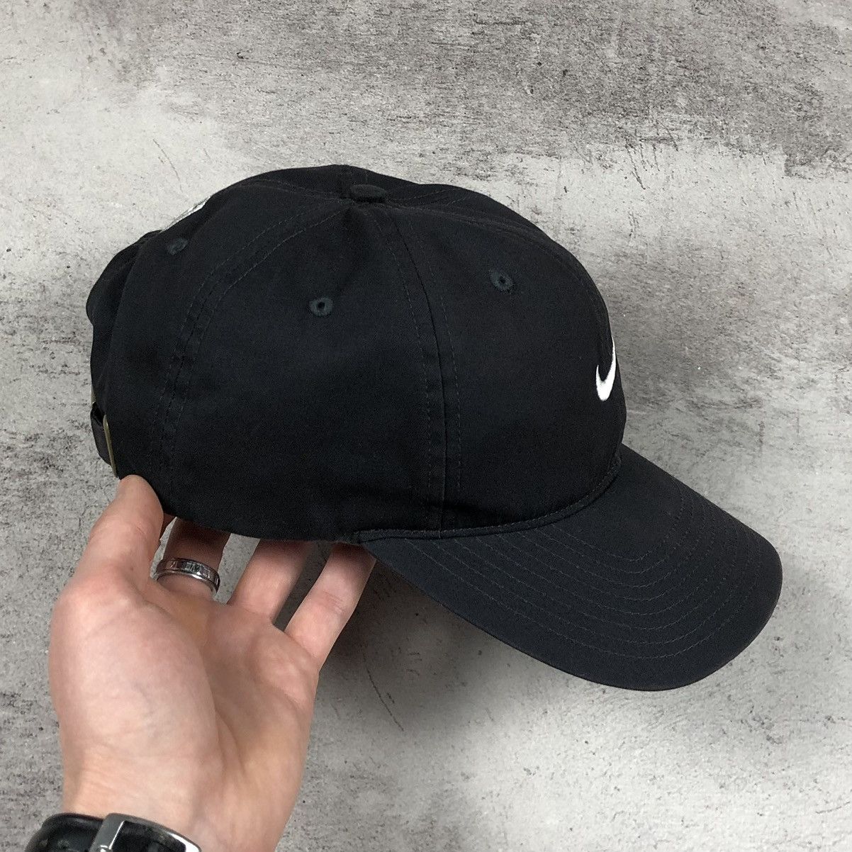Nike Vintage Tiger Woods Nike Golf Swoosh Cap Size ONE SIZE - 9 Thumbnail