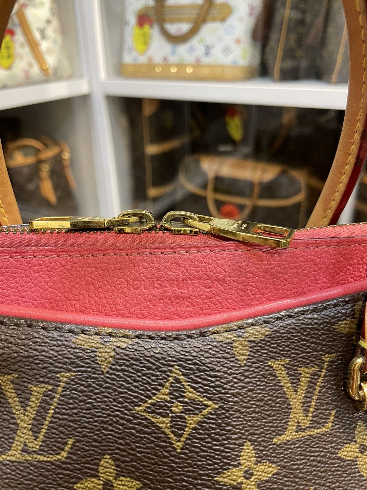 Louis Vuitton AUTHENTIC LOUIS VUITTON MONOGRAM PALLAS MM HANDBAG Size ONE SIZE - 7 Thumbnail