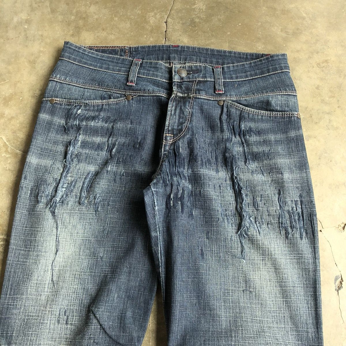 Marithe + Francois Girbaud 2000s Marithe + Francois Girbaud Distressed Bootcut Jeans Size US 29 - 3 Thumbnail