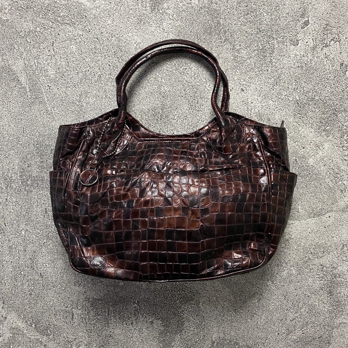 Japanese Brand 2000s Crocodile Pattern Leather Shoulder Bag Size ONE SIZE - 1 Thumbnail