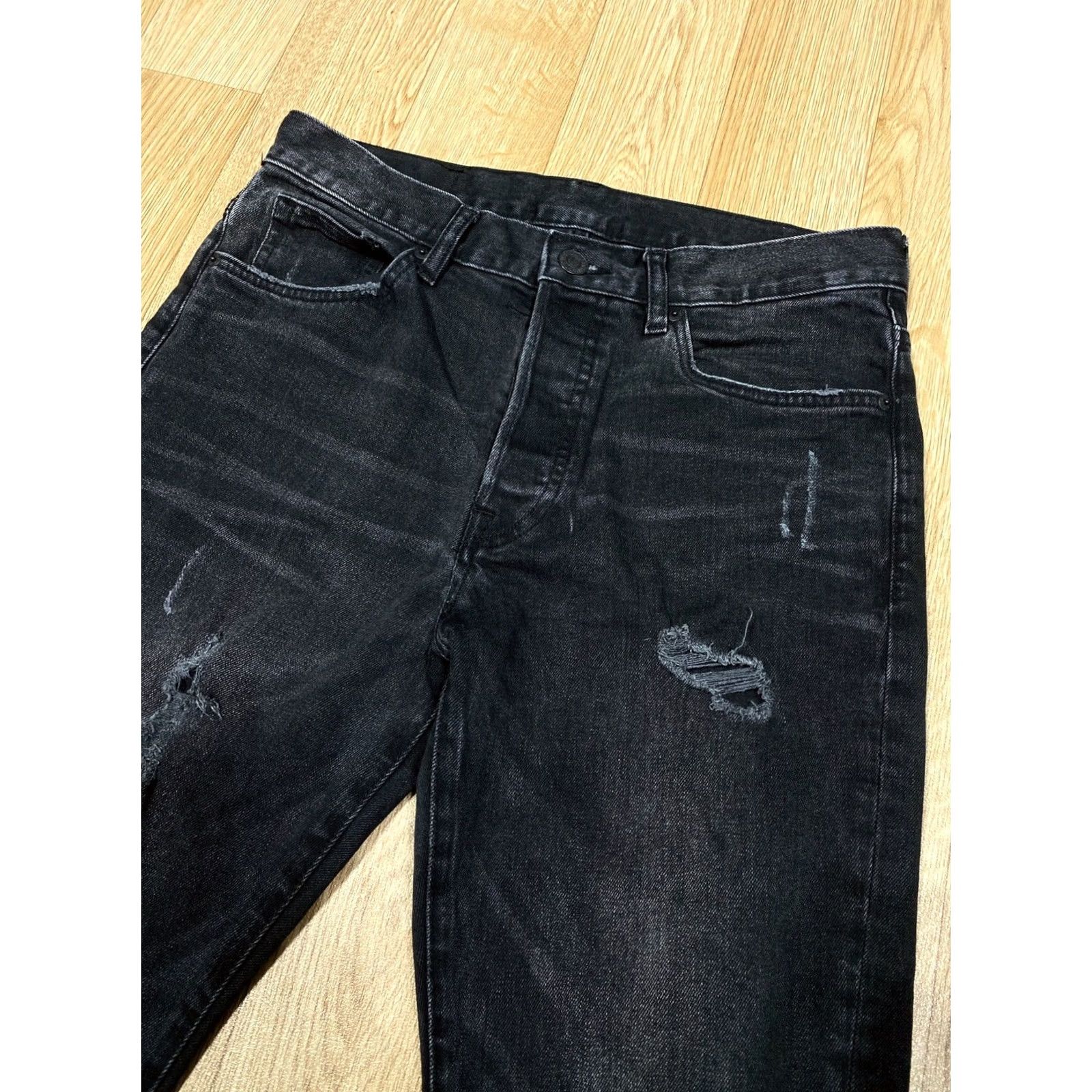 H&M H&M Ripped Jeans W30” L31” Slim Washed Black Button Fly Mens Used 5 Pocket Pants Size US 30 / EU 46 - 5 Thumbnail