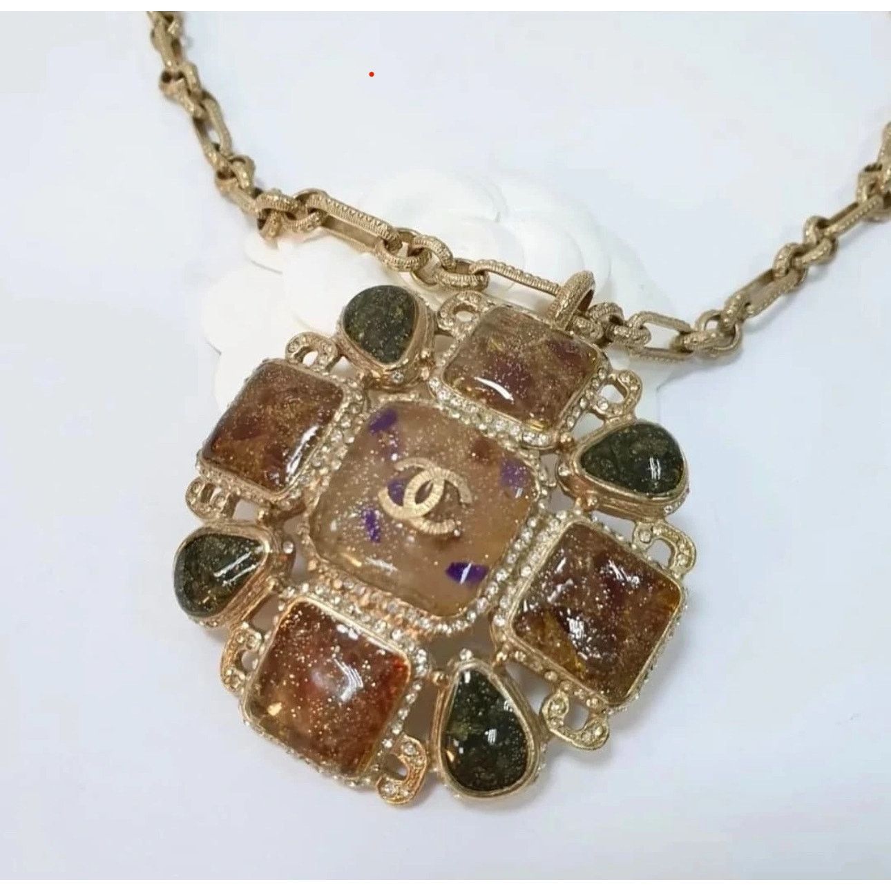 Chanel Chanel Gripoix & Strass CC Pendant Necklace Size ONE SIZE - 3 Thumbnail