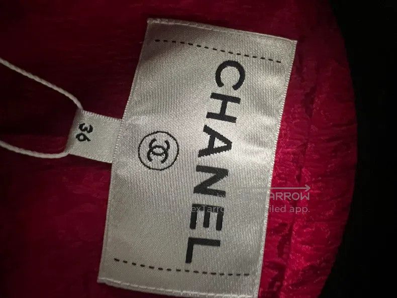 Chanel Chanel 21k rose red gem button short jacket Size XS / US 0-2 / IT 36-38 - 3 Thumbnail