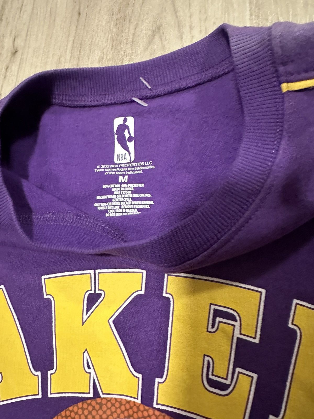 NBA NBA Los Angeles Lakers purple crewneck sweatshirt Size M Size US M / EU 48-50 / 2 - 7 Thumbnail