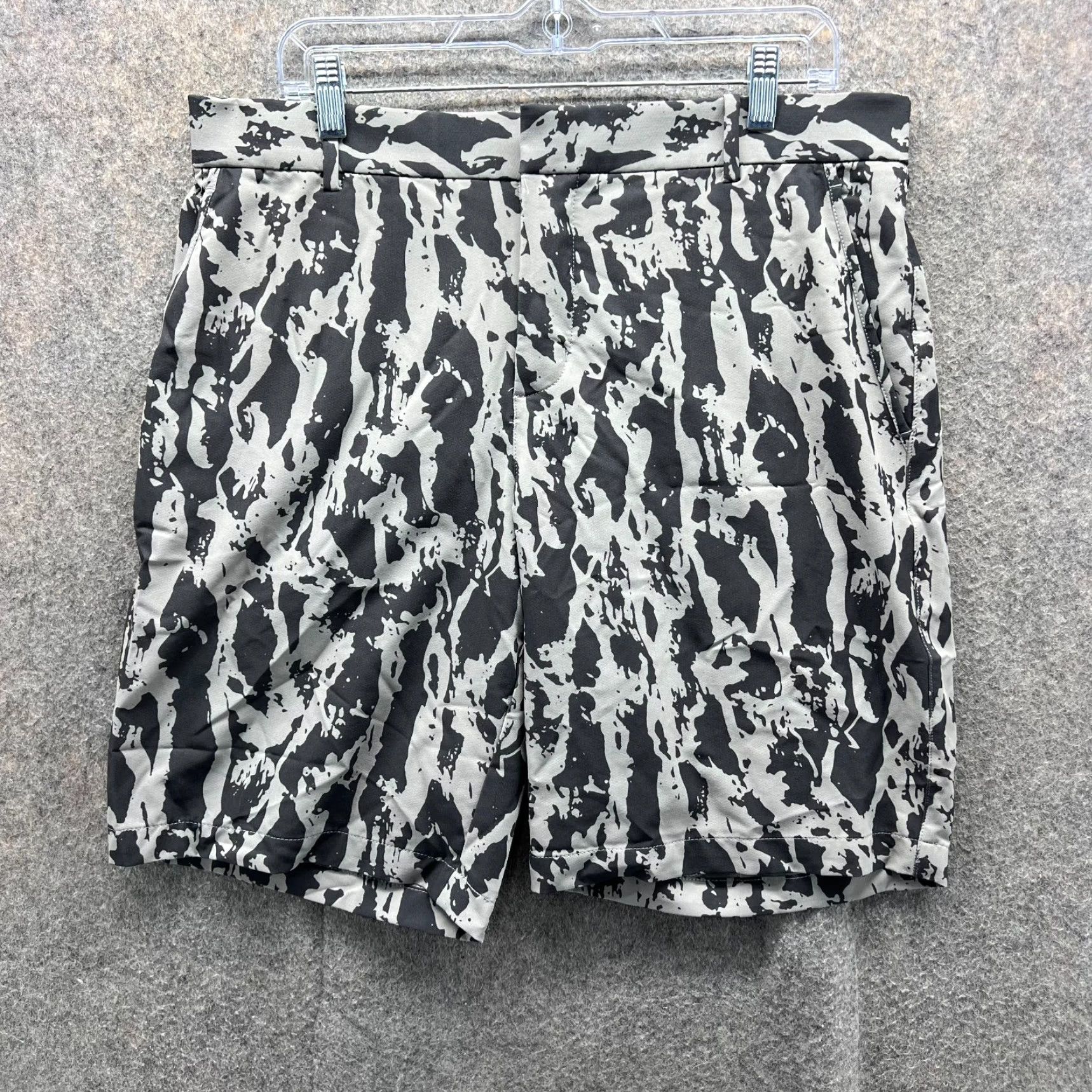 Nike Nike Shorts Mens 34 Gray Black Dri-FIT Hybrid Camouflage 10.5'' Golf Athletic Size US 34 / EU 50 - 2 Thumbnail
