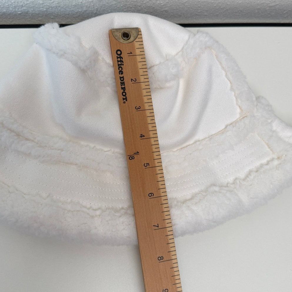 Alo Alo Yoga Ivory Winterfun Bucket Hat Women M/L Size ONE SIZE - 11 Thumbnail