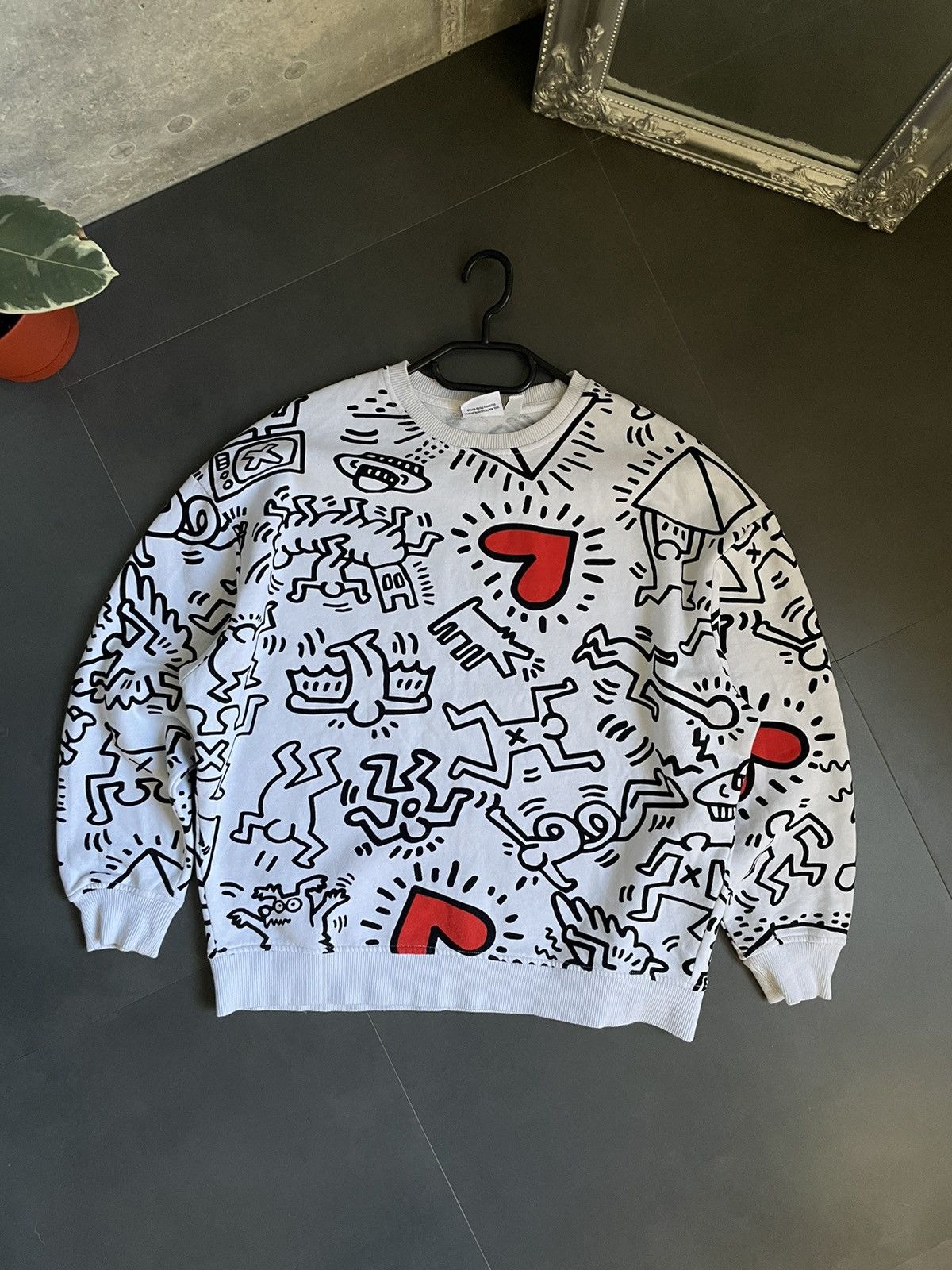 Keith Haring RARE Japanese KEITH HARING Boxy All-Over Full Print Crewneck Size US M / EU 48-50 / 2 - 9 Thumbnail