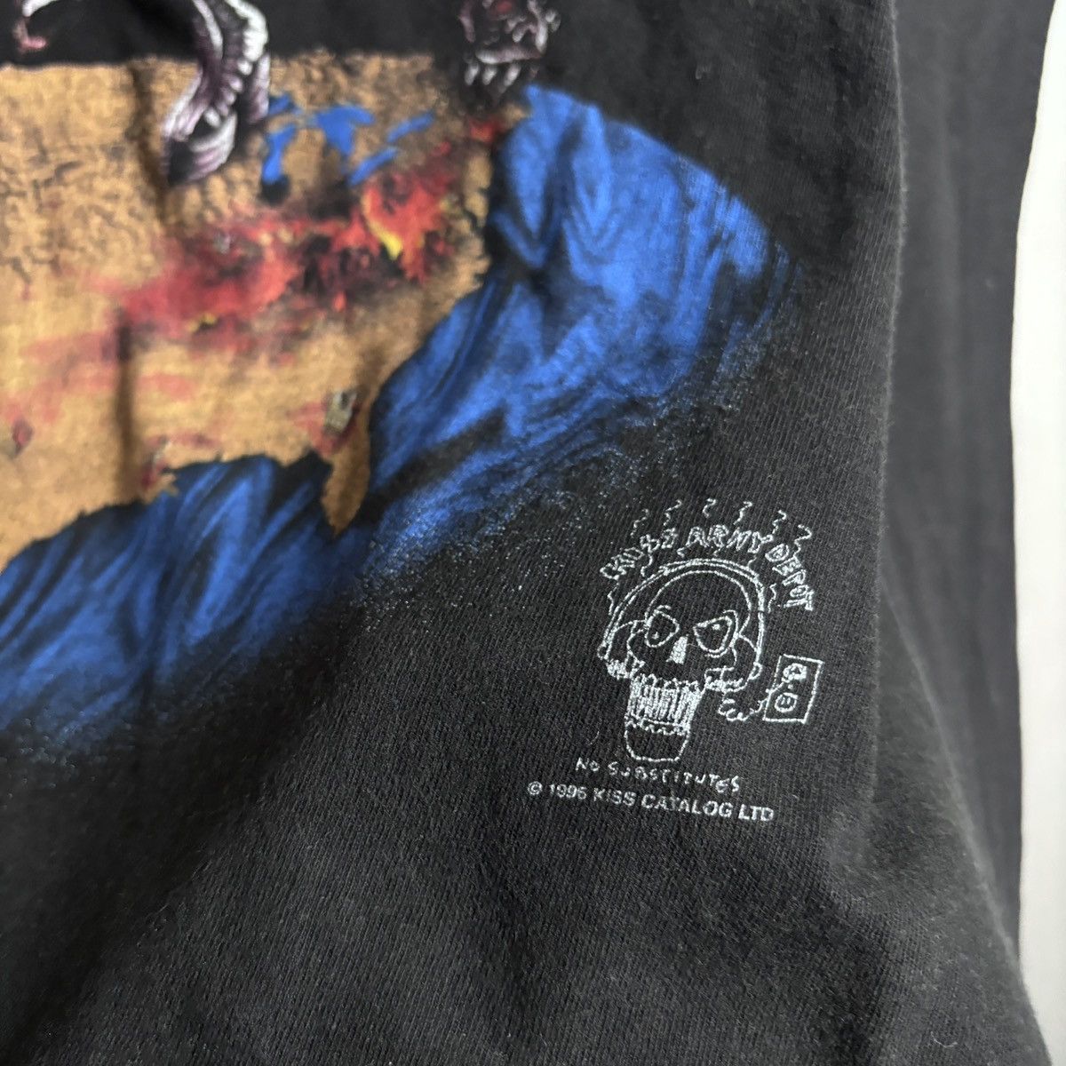 KISS Vtg 90s kiss tour tees single stitched Size US L / EU 52-54 / 3 - 8 Thumbnail