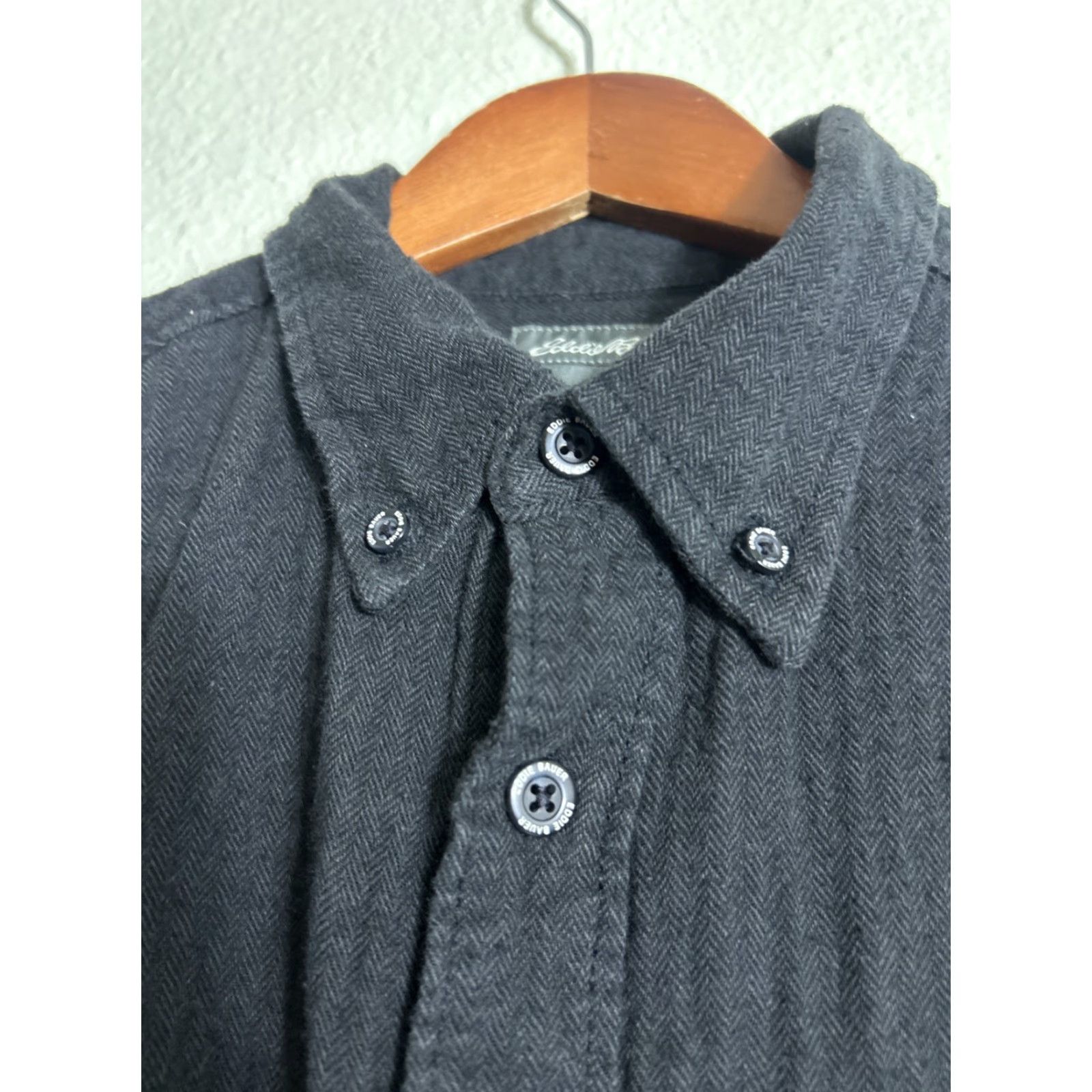 Eddie Bauer VINTAGE Eddie Bauer Mens Large Long Sleeve Button-Down Shirt Charcoal Houndstooth Cotton Size US L / EU 52-54 / 3 - 7 Thumbnail
