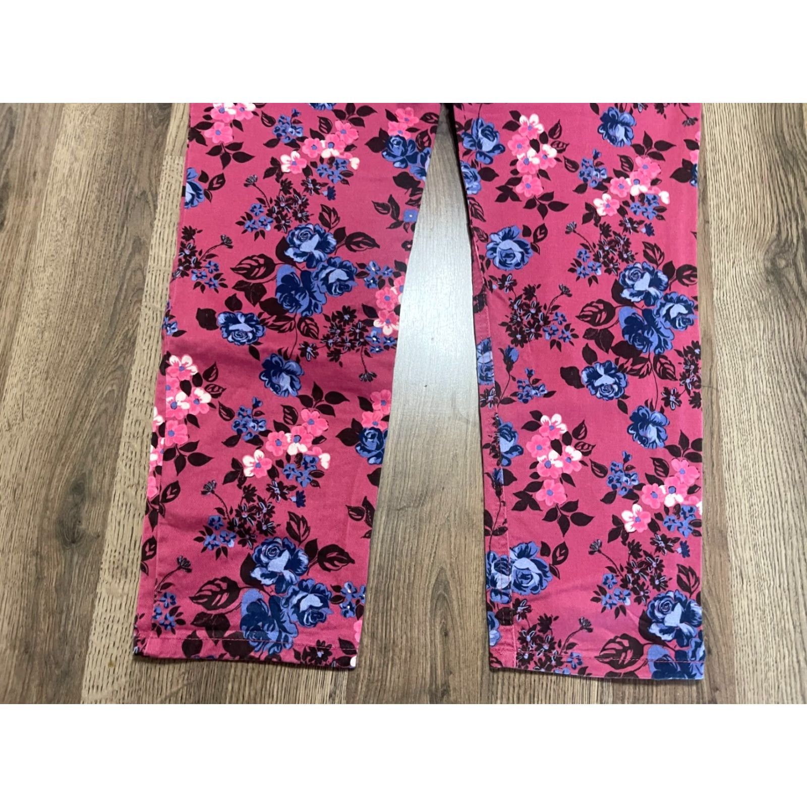 Vintage Love Nation Jeans Women's 16 Floral Skinny Denim Pink Blue Black White Regular Size 16 Inseam 29.5 in Class: Jeans Womens Size 38" / US 16 / IT 52 - 4 Thumbnail