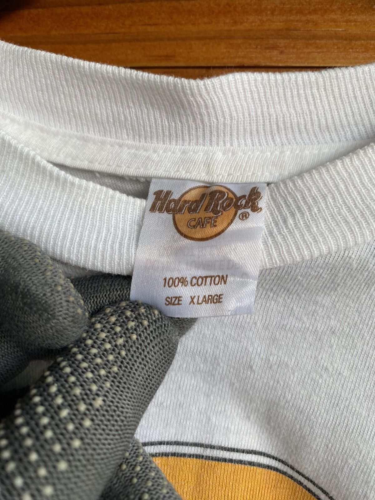 Hard Rock Cafe Vintage Hard Rock Cafe London White T-Shirt | 100% Cotton Size US XL / EU 56 / 4 - 5 Thumbnail