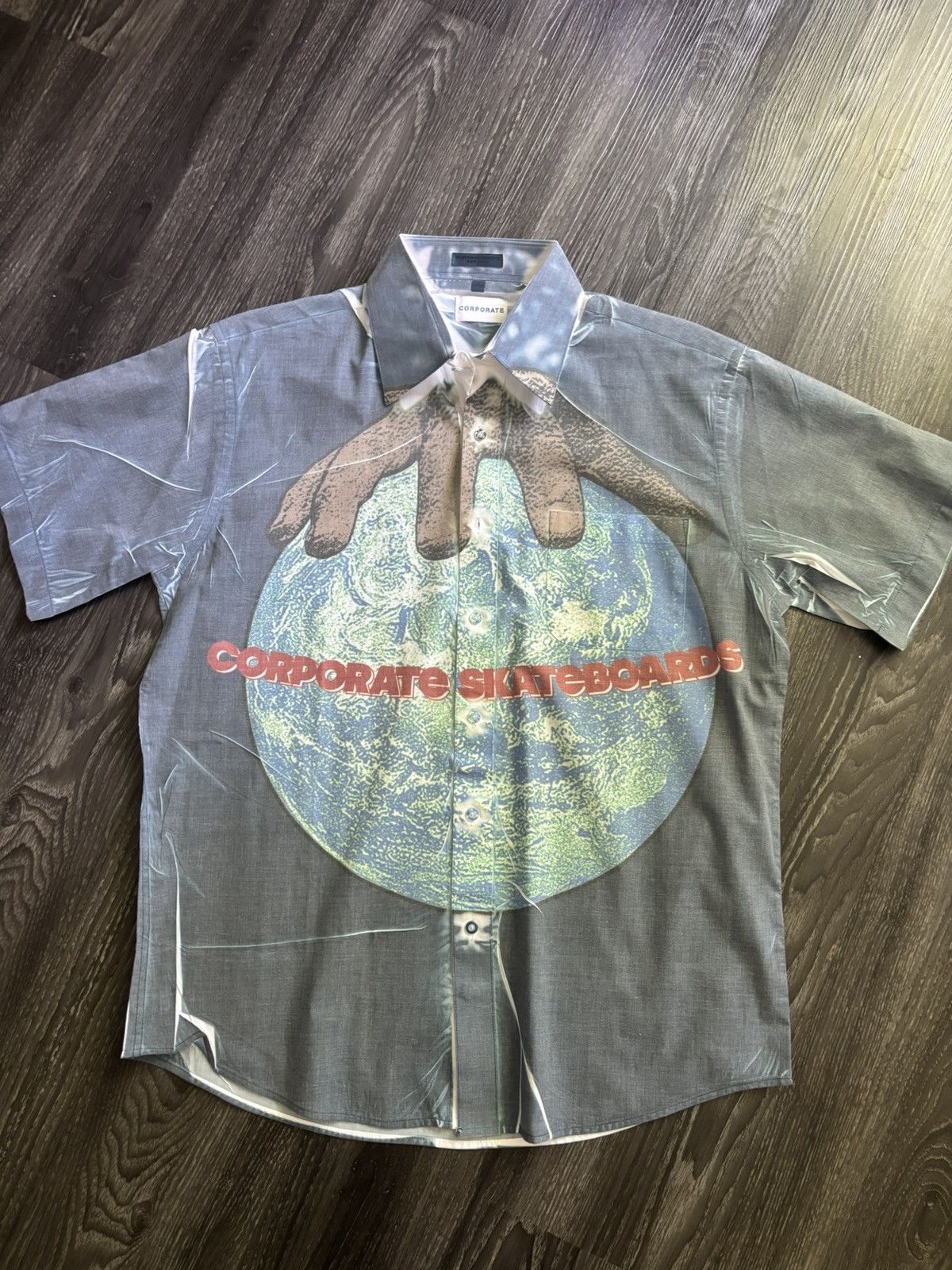 Vintage Corporate skateboards button up Size US L / EU 52-54 / 3 - 1 Thumbnail