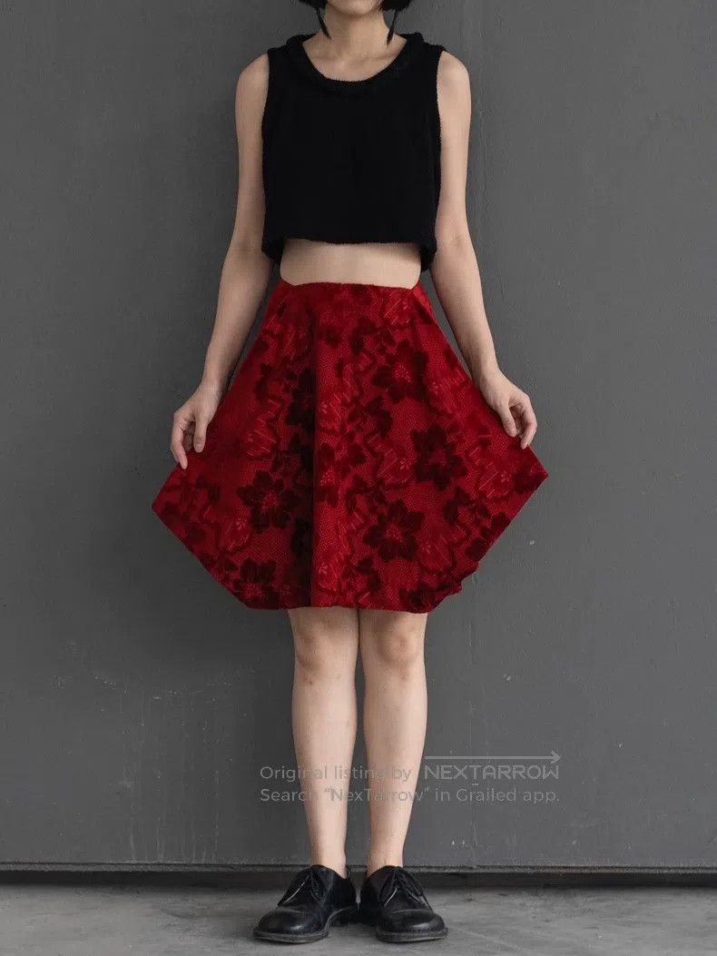 Comme des Garcons Comme Des Garcons size S Red velvet flower transformation Size 23" - 3 Thumbnail