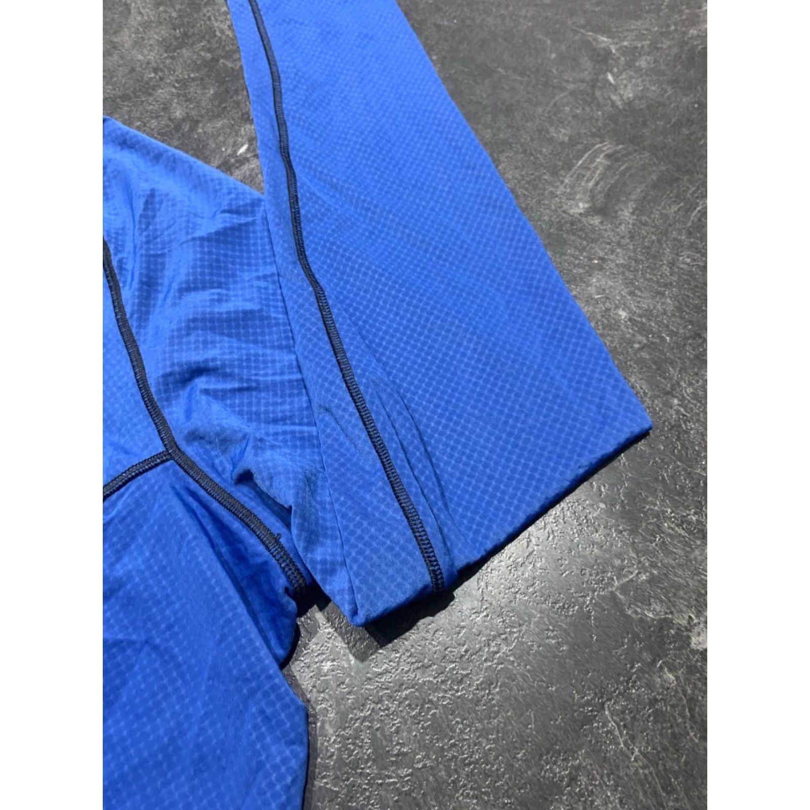 Under Armour Under Armour Fitted Running Shirt Mens XL Blue Long Sleeve 1/4 Zip Workout Size US XL / EU 56 / 4 - 3 Thumbnail