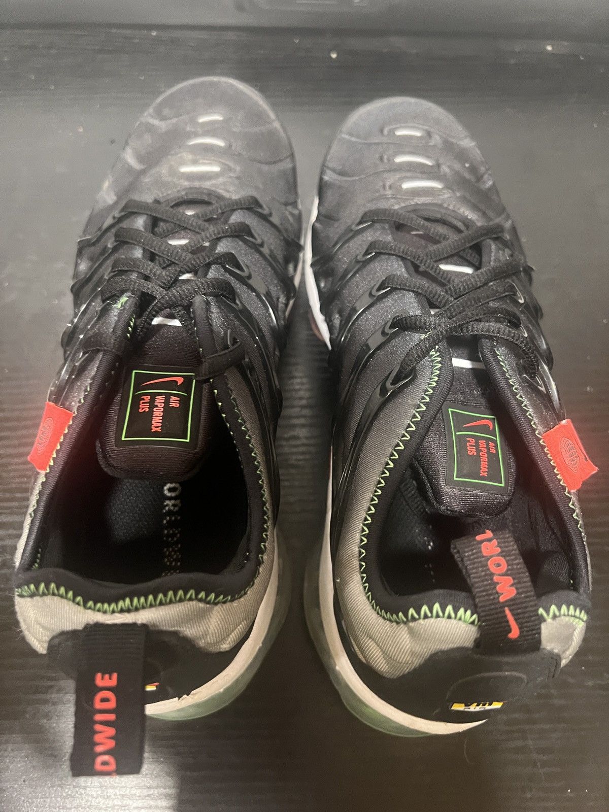 Nike SIZE 8 MEN - Nike Air Vapormax Plus Worldwide Pack Black Size US 8 / EU 41 - 5 Thumbnail