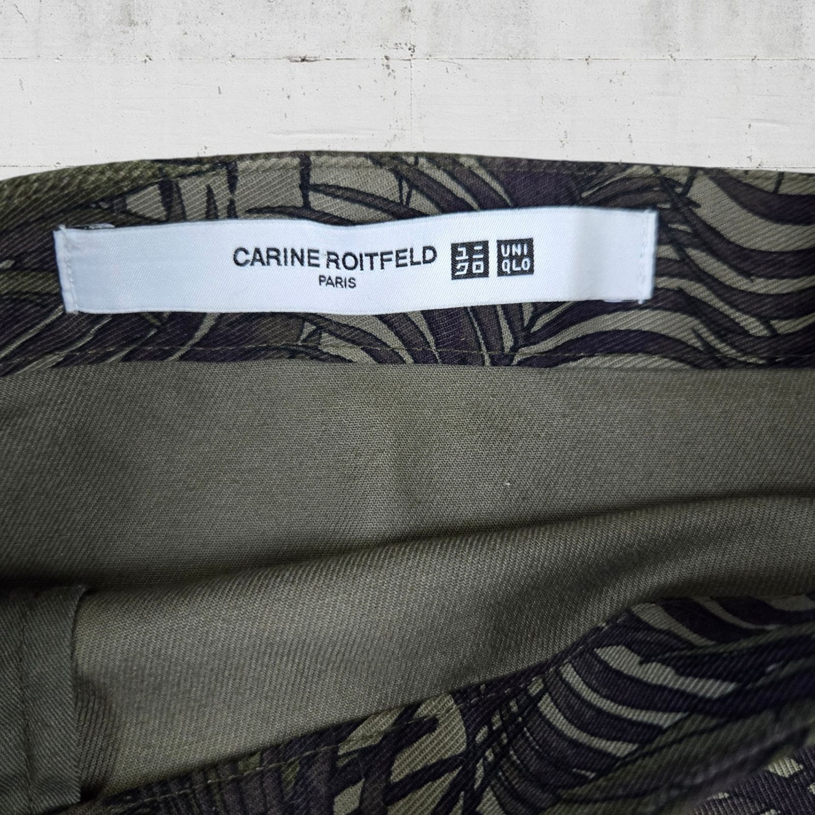 Uniqlo Carine Roitfeld Uniqlo Green Jungle Print Skirt Size 2 Size 26" / US 2 / IT 38 - 5 Thumbnail