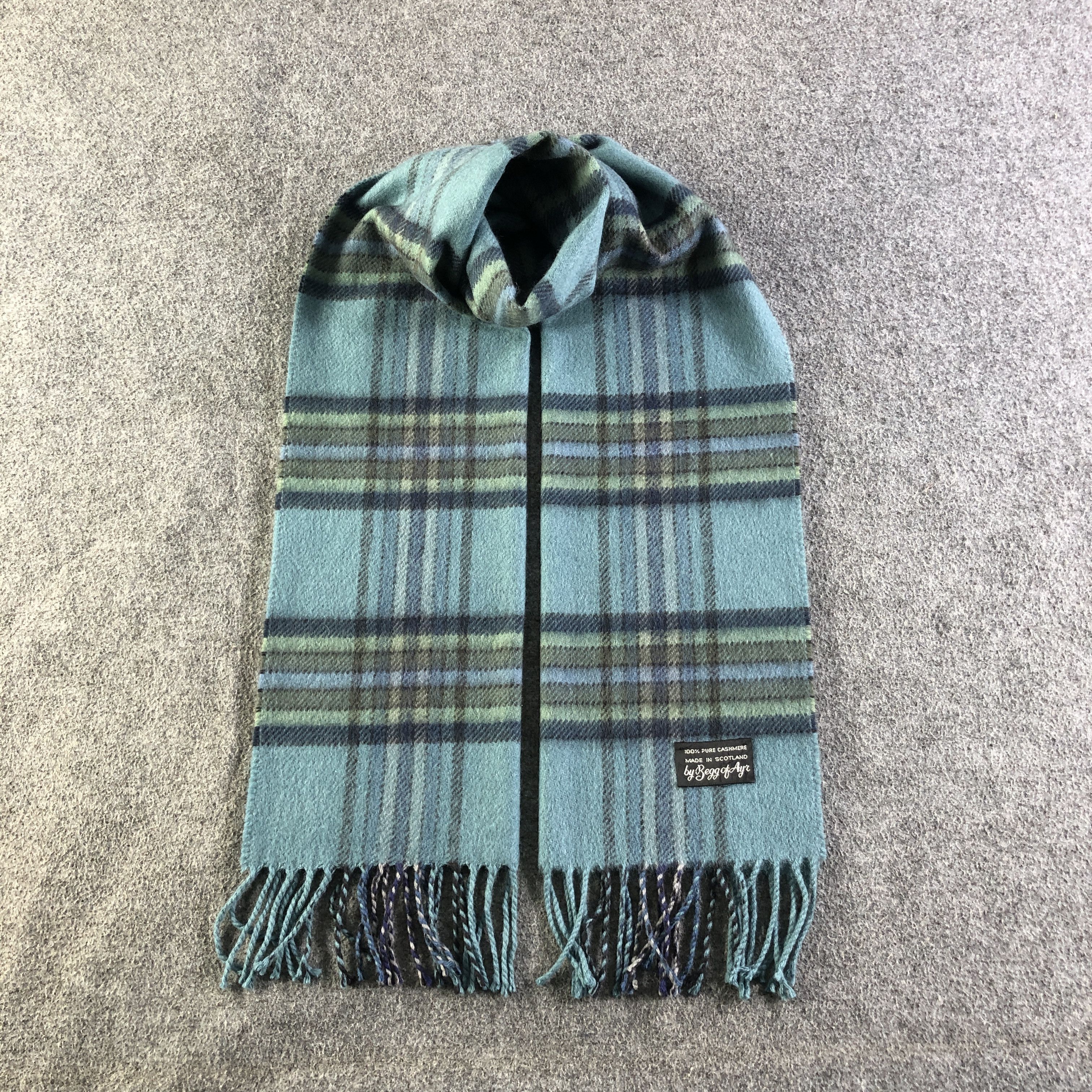 Begg x Co Begg of Ayr Tartan Cashmere Scarf Muffler Neckwear V2808 Size ONE SIZE - 1 Thumbnail