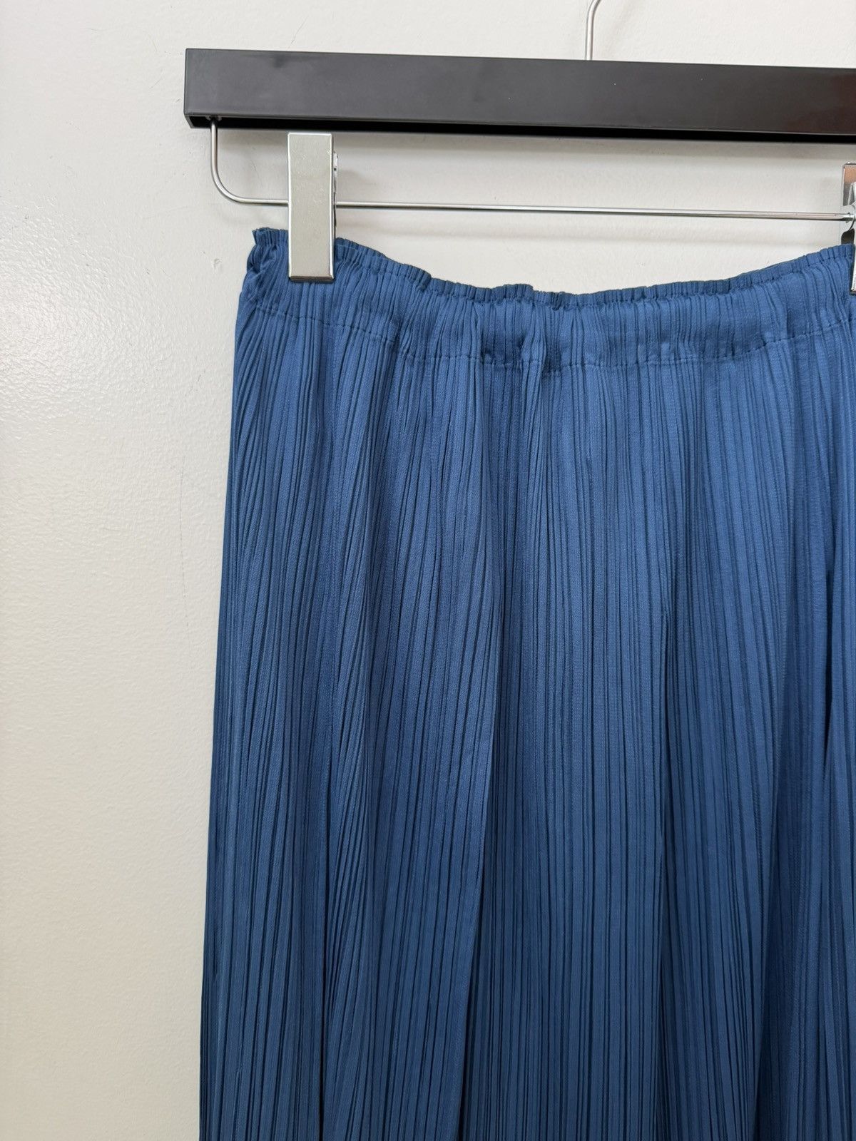Pleats Please Issey Miyake Pleats Please Blue Pleated Skirt Size 28" / US 6 / IT 42 - 2 Thumbnail
