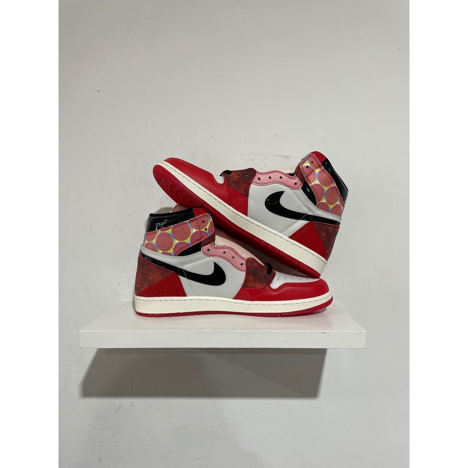 Nike JORDAN 1 HIGH SPIDER MAN ACROSS THE SPIDER VERSE SIZE 14 NEW Size US 14 / EU 47 - 2 Thumbnail